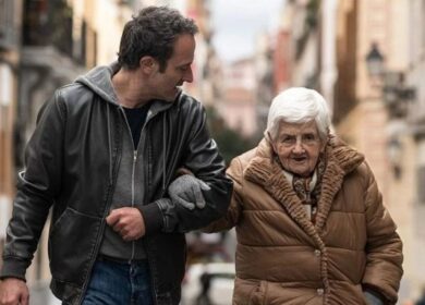 El irresistible talento de Javier Cámara devora ‘Yakarta’